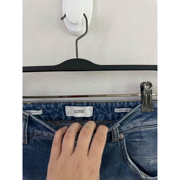 Closed ‘Pedal Pusher’ Women’s‎ Distressed Straight Slouchy Jeans Sz 27 - Picture 3 of 10